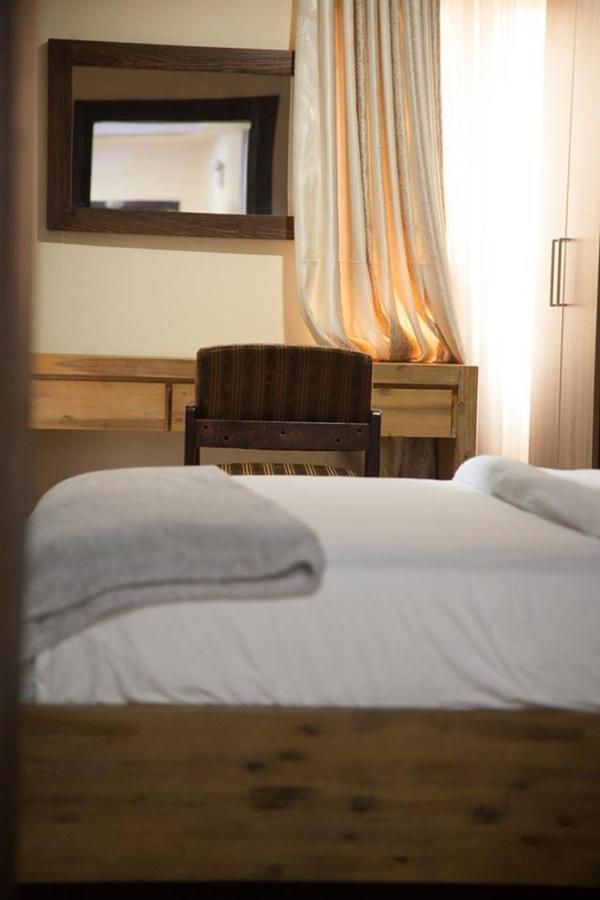 Villa Toscana Hotel And Suits Lagos Kültér fotó